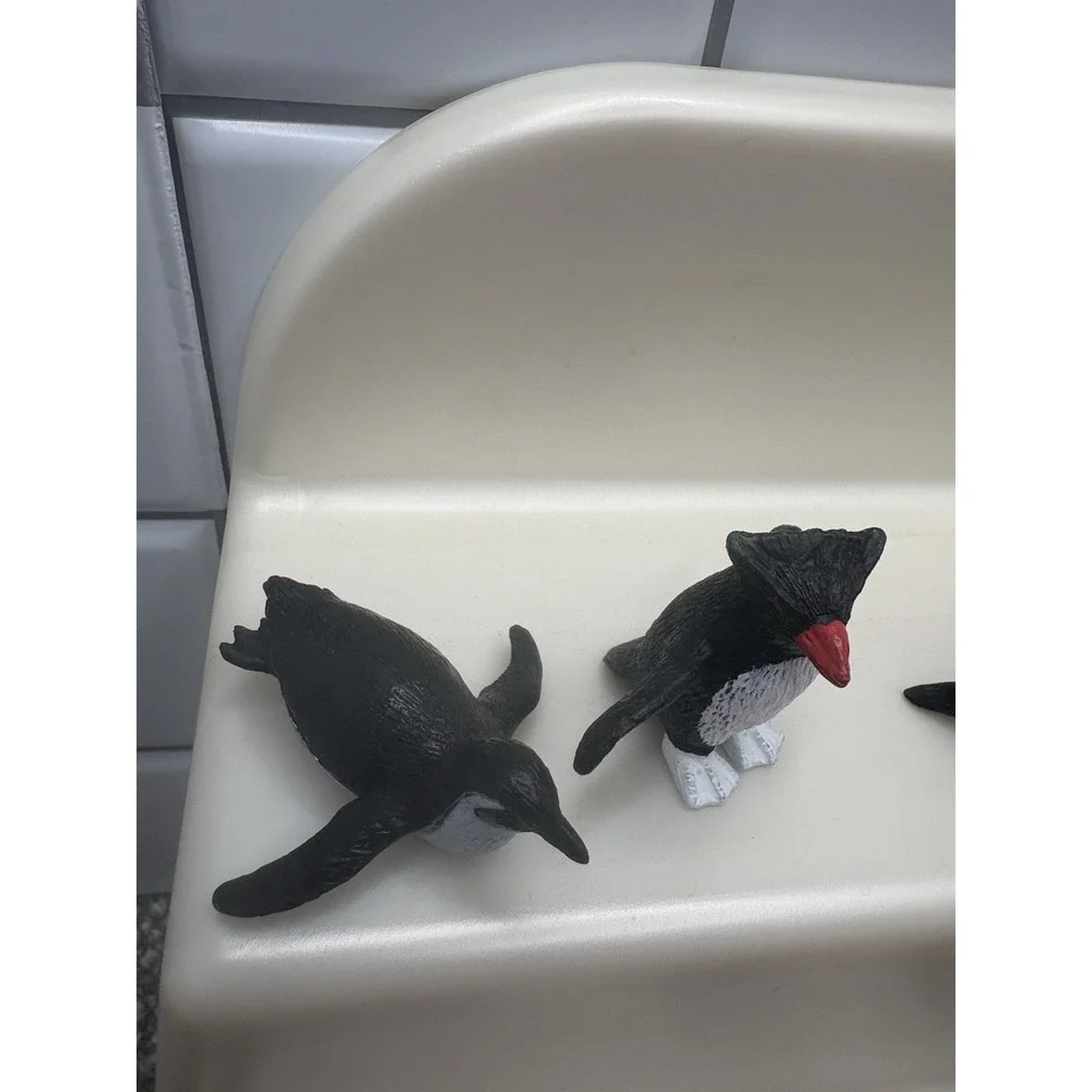 Safari Ltd Toys Penguin Sea Animal  Lot Learning Classroom HG18